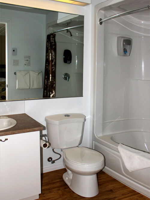 chambre_familiale_motel_royal_toilette